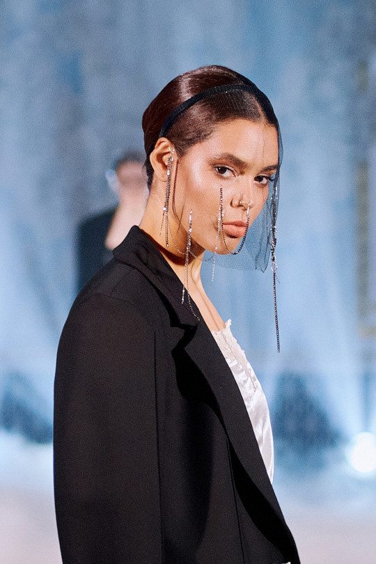 Украшение на обруче АК353-7